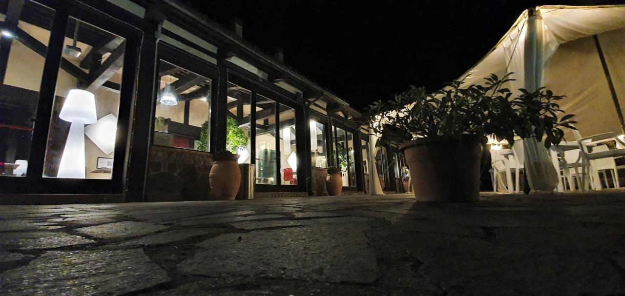 Sotto Il Cielo Hotel Pignola Kültér fotó